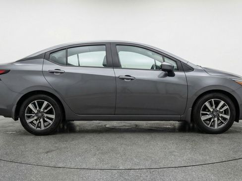 Used 2025 Nissan Versa SV image 11
