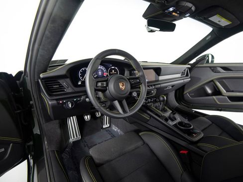 Used 2025 Porsche 911 GT3 image 15