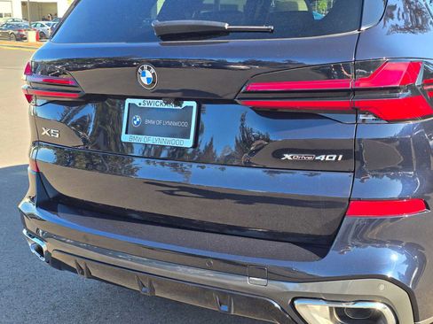 Used 2026 BMW X5 xDrive40i w/ M Sport Package AWD/4WD image 13