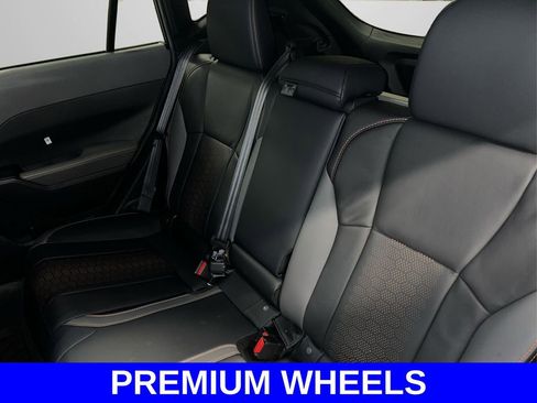 Certified 2025 Subaru Crosstrek 2.5i Limited w/ Crosstrek Mirror Package image 17