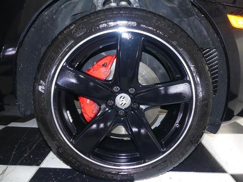 Used 2018 Porsche Macan Turbo image 39