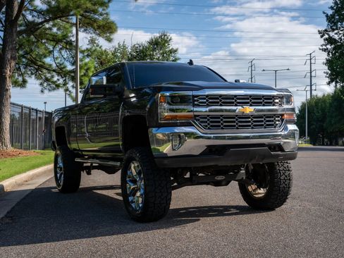 Used 2016 Chevrolet Silverado 1500 LT w/ All Star Edition AWD/4WD image 3