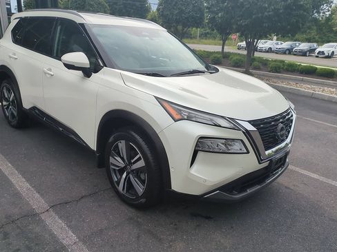 Used 2023 Nissan Rogue SL w/ SL Premium Package AWD/4WD image 7