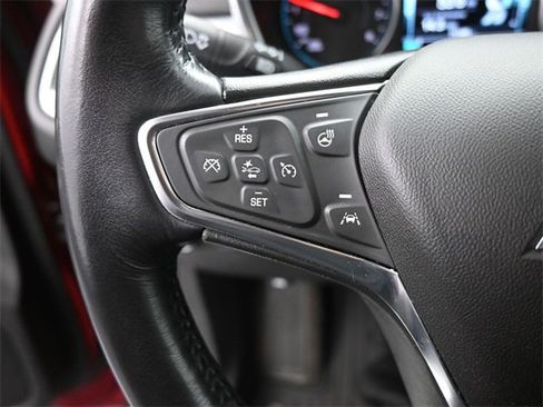 Used 2018 Chevrolet Equinox Premier image 24