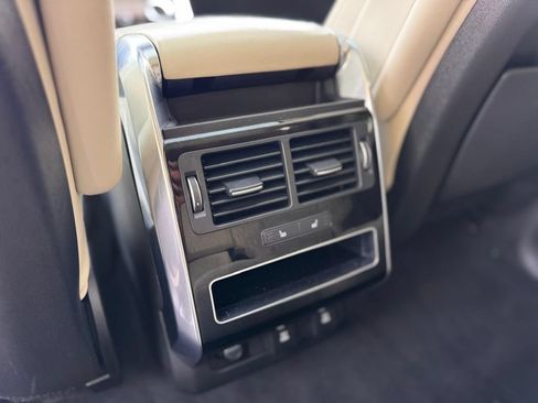 Used 2019 Land Rover Range Rover Sport HSE AWD/4WD image 22