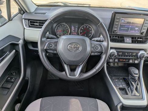 Used 2021 Toyota RAV4 XLE w/ XLE Grade Weather Package image 17