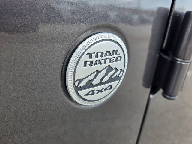 Used 2021 Jeep Wrangler Unlimited Sahara AWD/4WD image 18