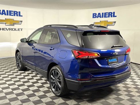 Used 2022 Chevrolet Equinox RS image 3