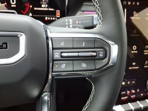 New 2026 GMC Acadia Denali w/ Super Cruise Package image 35