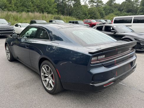 Used 2025 Dodge Charger Daytona Scat Pack w/ Track Pack AWD/4WD image 7