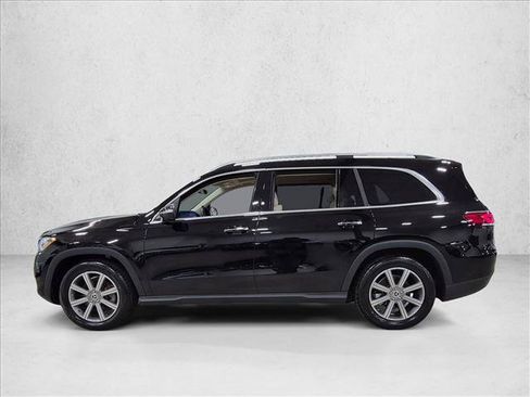 Used 2023 Mercedes-Benz GLS 450 4MATIC image 9