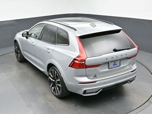 Used 2024 Volvo XC60 B5 Ultimate w/ Protection Package Premier AWD/4WD image 45