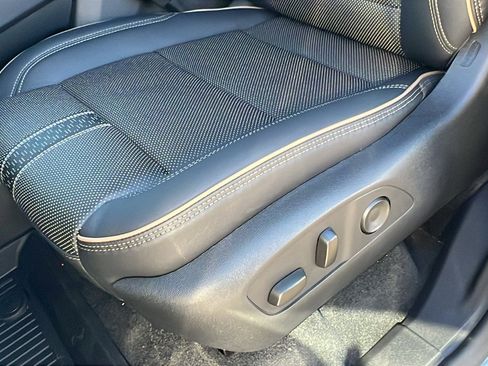 New 2026 Chevrolet Traverse High Country image 21