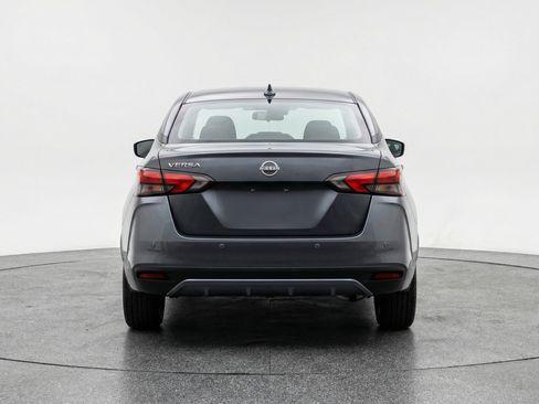 Used 2025 Nissan Versa SV image 7