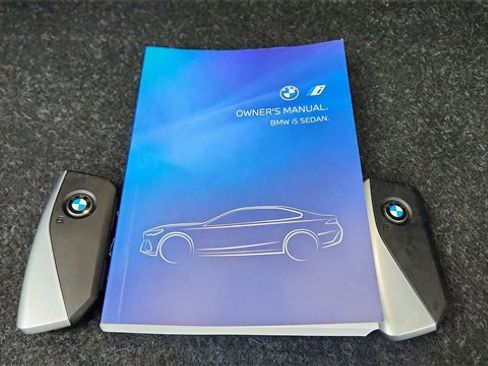 Used 2025 BMW i5 eDrive40i w/ M Sport Package image 58