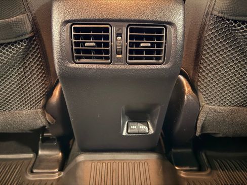 Used 2023 Toyota 4Runner TRD Off-Road AWD/4WD image 32