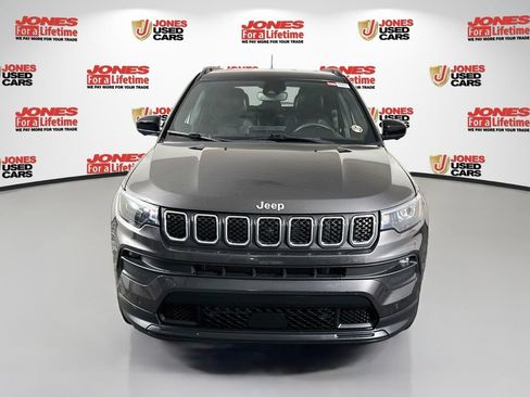 Used 2023 Jeep Compass Latitude AWD/4WD image 11