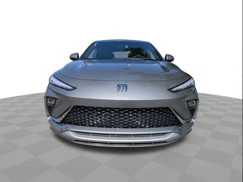 New 2026 Buick Envista Avenir FWD image 9