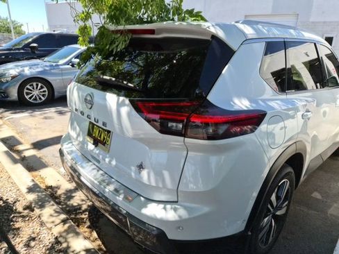 Certified 2024 Nissan Rogue SL w/ SL Premium Package AWD/4WD image 15
