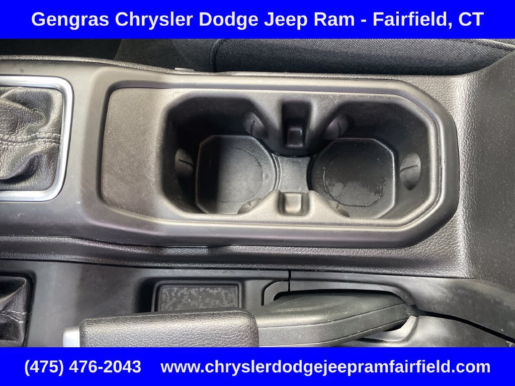 Used 2024 Jeep Wrangler Unlimited w/ Convenience Group AWD/4WD image 56