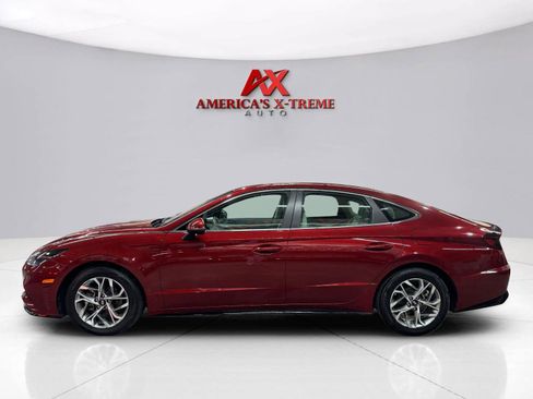 Used 2023 Hyundai Sonata SEL FWD image 2