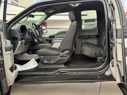 Used 2019 Ford F150 XL w/ Equipment Group 101A Mid AWD/4WD image 9