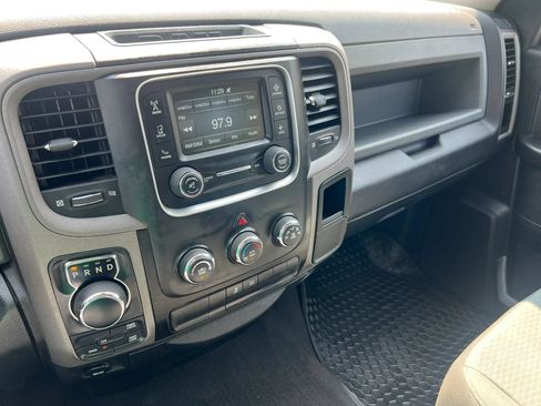 Used 2017 RAM 1500 Express AWD/4WD image 21