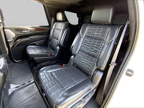 Used 2021 Cadillac Escalade Sport Platinum AWD/4WD image 18
