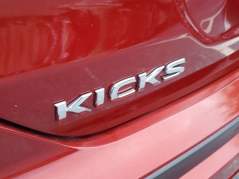 Used 2023 Nissan Kicks SV image 8