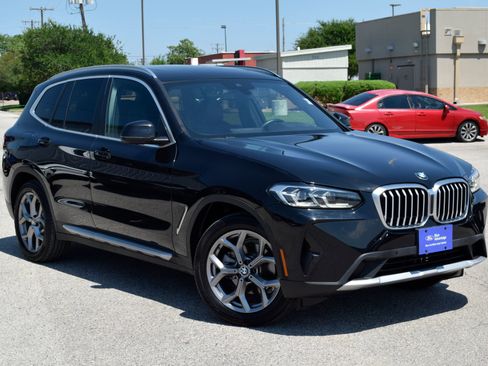 Used 2024 BMW X3 sDrive30i RWD image 3