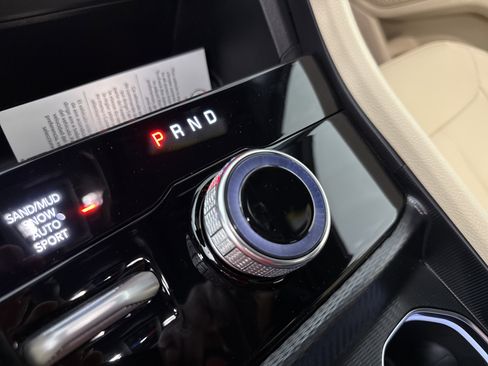 New 2025 Jeep Grand Cherokee L Limited w/ Black Appearance Package image 23