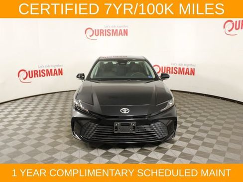 Used 2025 Toyota Camry LE FWD image 12