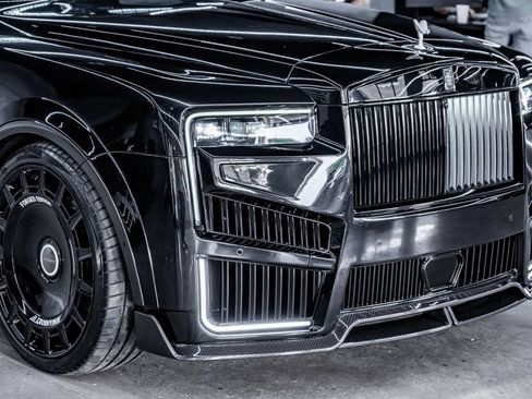 Used 2025 Rolls-Royce Cullinan AWD/4WD image 9
