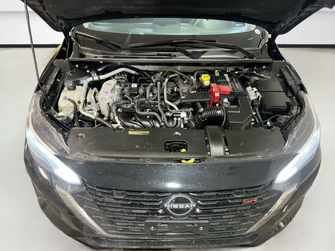 Used 2025 Nissan Sentra SR FWD image 27