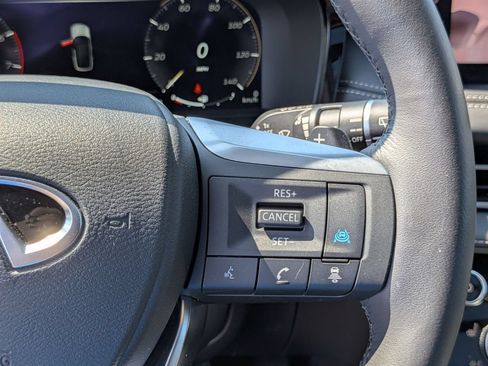 Used 2026 INFINITI QX60 Luxe w/ Cargo Package FWD image 19