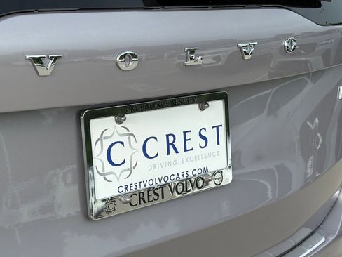 New 2026 Volvo XC90 B6 Plus w/ Protection Package Premier image 6