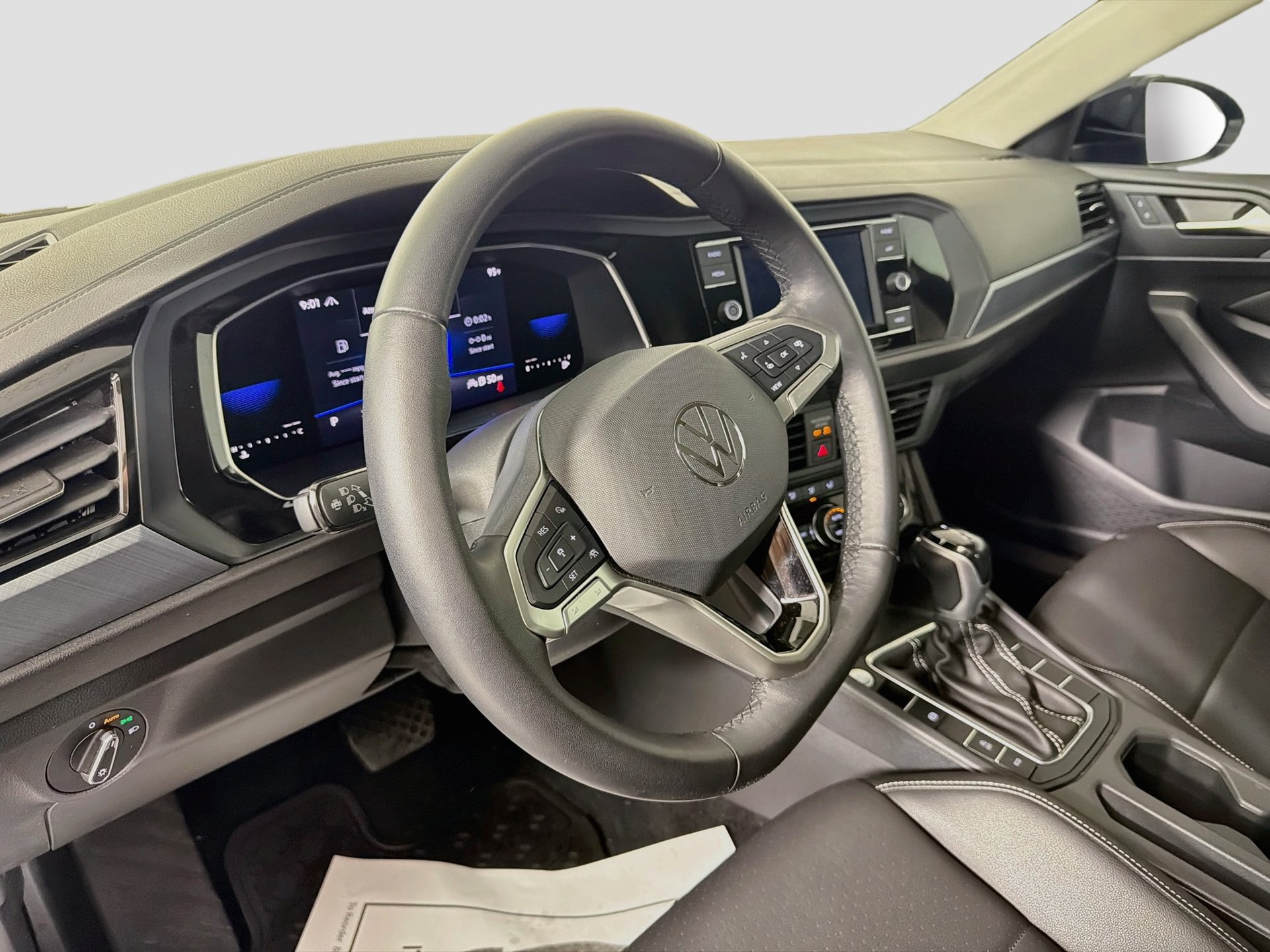 Used 2022 Volkswagen Jetta SE FWD image 9