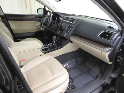 Used 2019 Subaru Outback 2.5i Limited w/ Popular Package #2 image 24