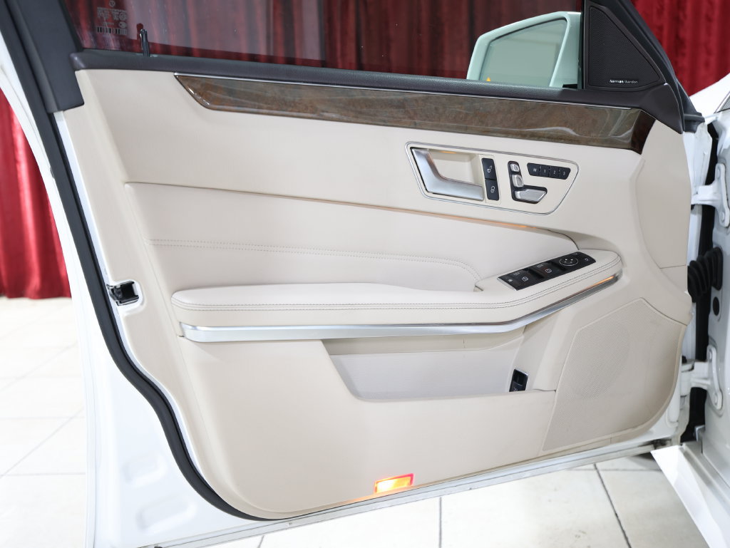 Used 2014 Mercedes-Benz E 350 Sedan image 11