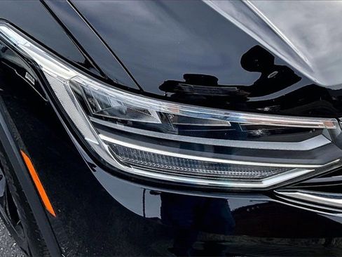 Used 2024 Volkswagen Tiguan SE R-Line w/ MDO Package, Two-Row image 28