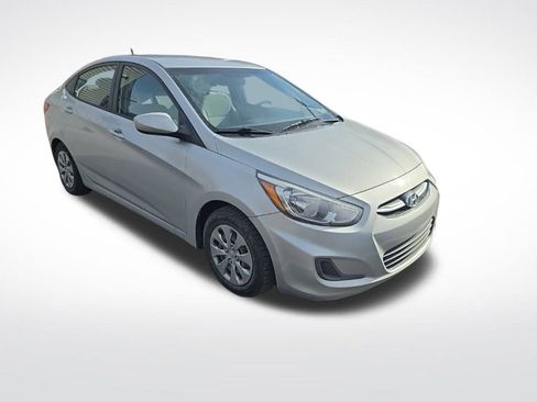 Used 2016 Hyundai Accent SE image 4
