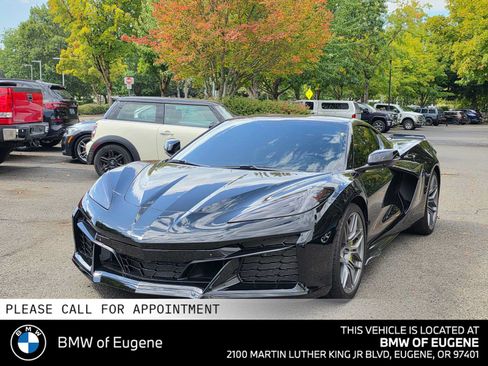 Used 2023 Chevrolet Corvette Z06 w/ Stealth Interior Trim Package RWD image 7
