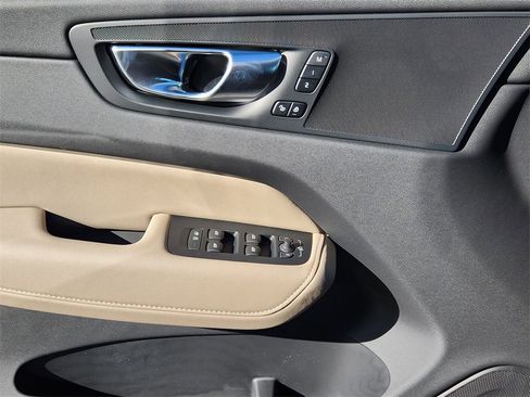 New 2026 Volvo XC60 B5 Plus w/ Protection Package Premier image 9