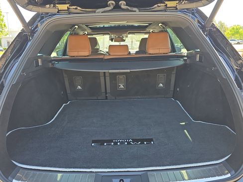 Used 2025 Toyota Crown Signia w/ Advanced Technology Package image 13