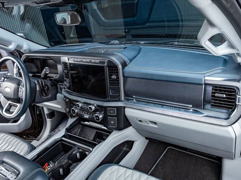 Used 2024 Ford F250 Limited w/ FX4 Off-Road Package image 17