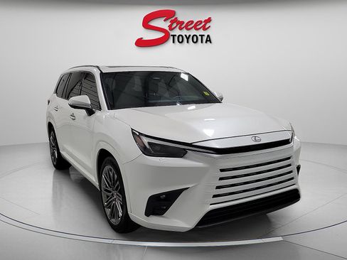 Used 2024 Lexus TX 350 AWD image 5