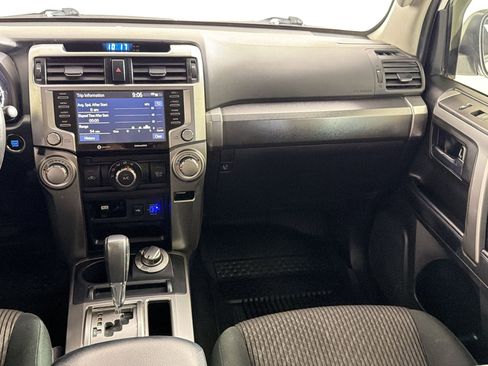 Used 2022 Toyota 4Runner Trail Special Edition AWD/4WD image 27