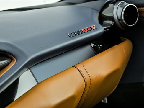 Used 2023 Ferrari 812 GTS RWD image 7
