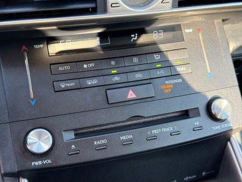 Used 2015 Lexus IS 250 image 31