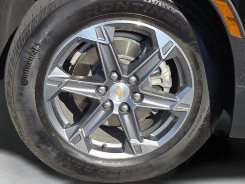 Used 2025 Chevrolet Blazer LT AWD/4WD image 11